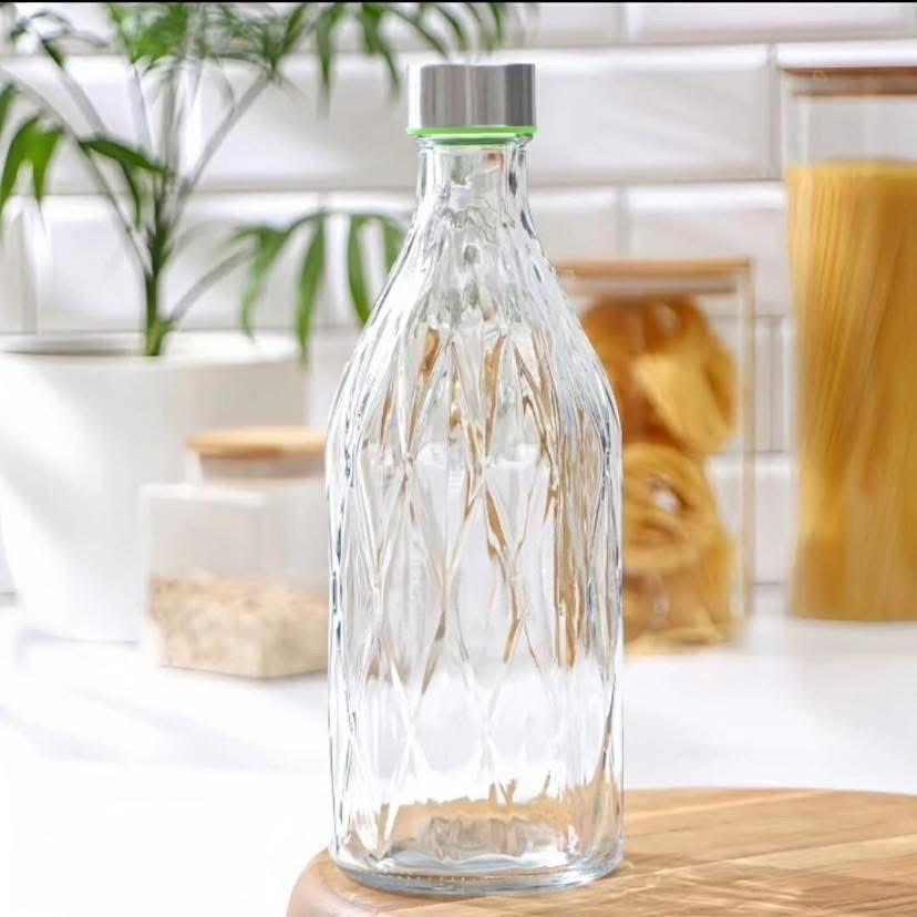 WhatsApp Image 2025-10-01 at 3.46.25 PM Round Diamond Glass Water Bottle 1000ml 006 - Image 1